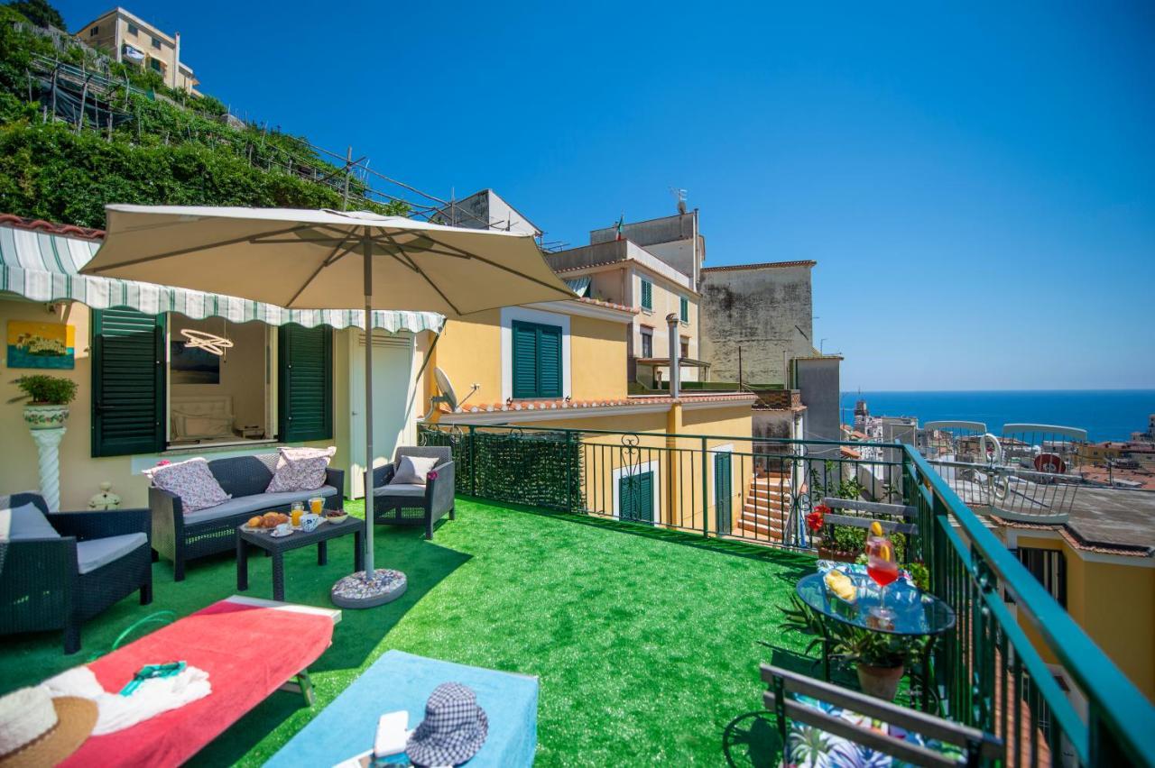 Вилла Zaffiro House Минори Экстерьер фото