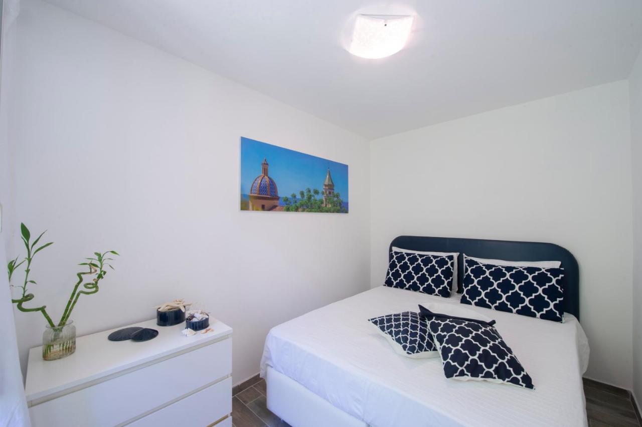 Вилла Zaffiro House Минори Экстерьер фото